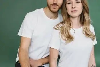 Revolutionäre Mode: Das nachhaltige SWISS EDITION T-Shirt Projekt von WE ARE ZRCL