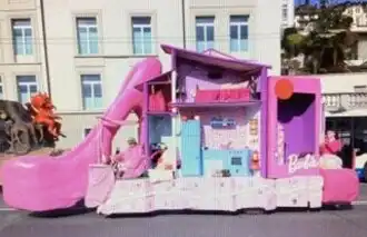 neuer Fasnachtswagen