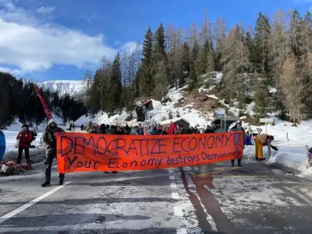 Strike WEF Protest-Hike