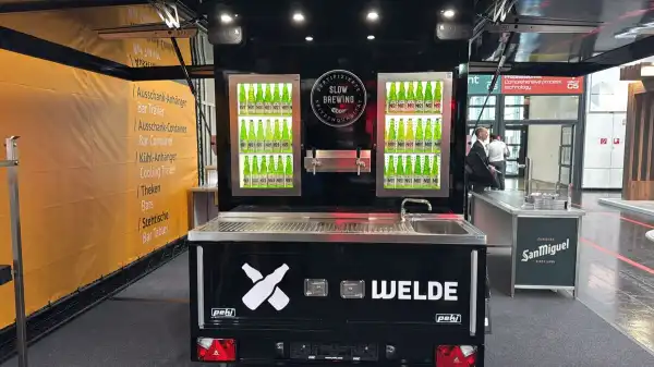 Bier-Ausschank-Anhänger