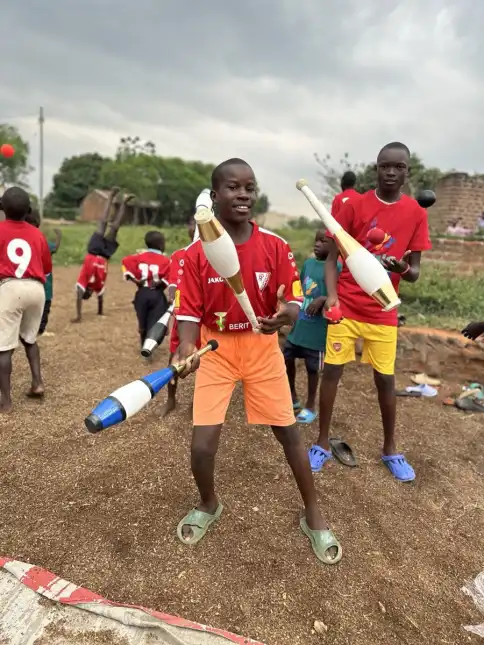 Schule&Circus für Uganda