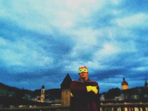 SuperheldIn, wirf dich über die Ziellinie!