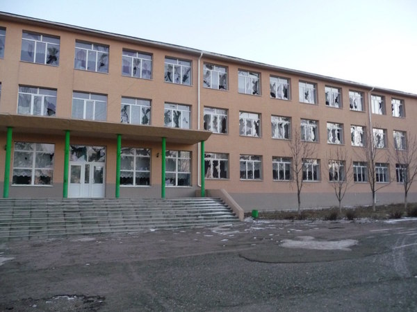 Schule im Kriegsgebiet