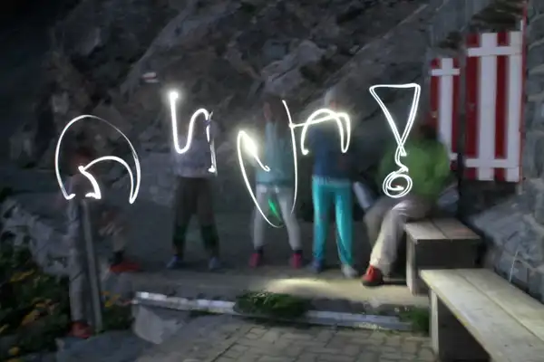 Über Tausend für 2458 müM